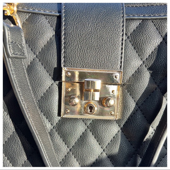 Fabulous Chic Stylish Faux Leather Quilted Style Chain Tote Bag - Picture 4 of 5